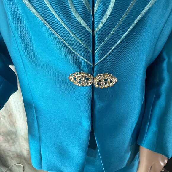 📌Tally Taylor Extravagant & Elegant for Special Occasion Penicl Skirt Suit - Picture 4 of 16